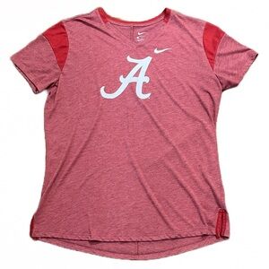 ❤️ Nike Alabama Crimson Tide T-Shirt | Large | V-Neck | Detail at Sleeves